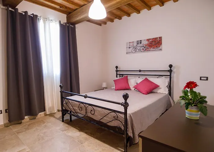 Borgo Felice * Larciano