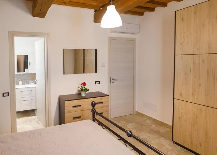 Borgo Felice Larciano