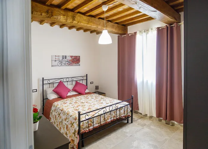 Borgo Felice Larciano